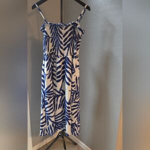 H&M Blue & White Leaf Print Smocked Midi Dress Size L
